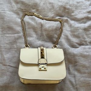 Cream Glam Lock Bag